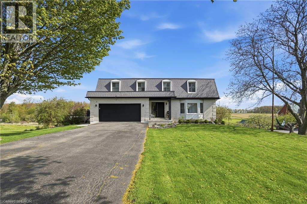 296 Ridge Road W, Grimsby, Ontario  L3M 4E7 - Photo 1 - 40832164