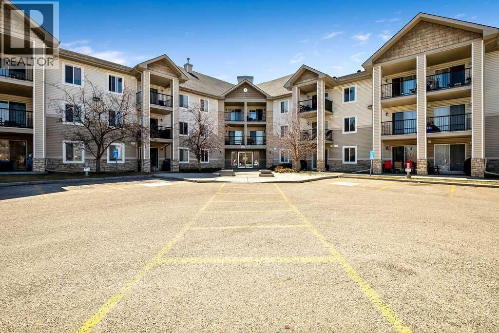 1212, 2395 Eversyde Avenue SW, Calgary, Alberta  T2Y 0B4 - Photo 2 - A2306585