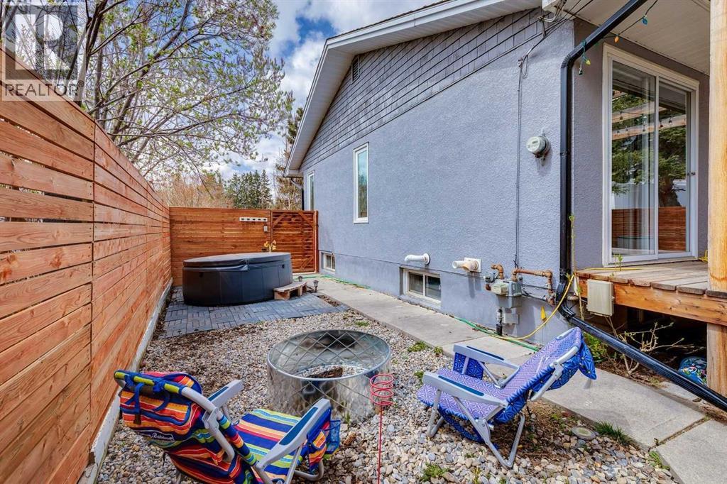 28 Calandar Road Nw, Calgary, Alberta  T2L 0P6 - Photo 37 - A2309372