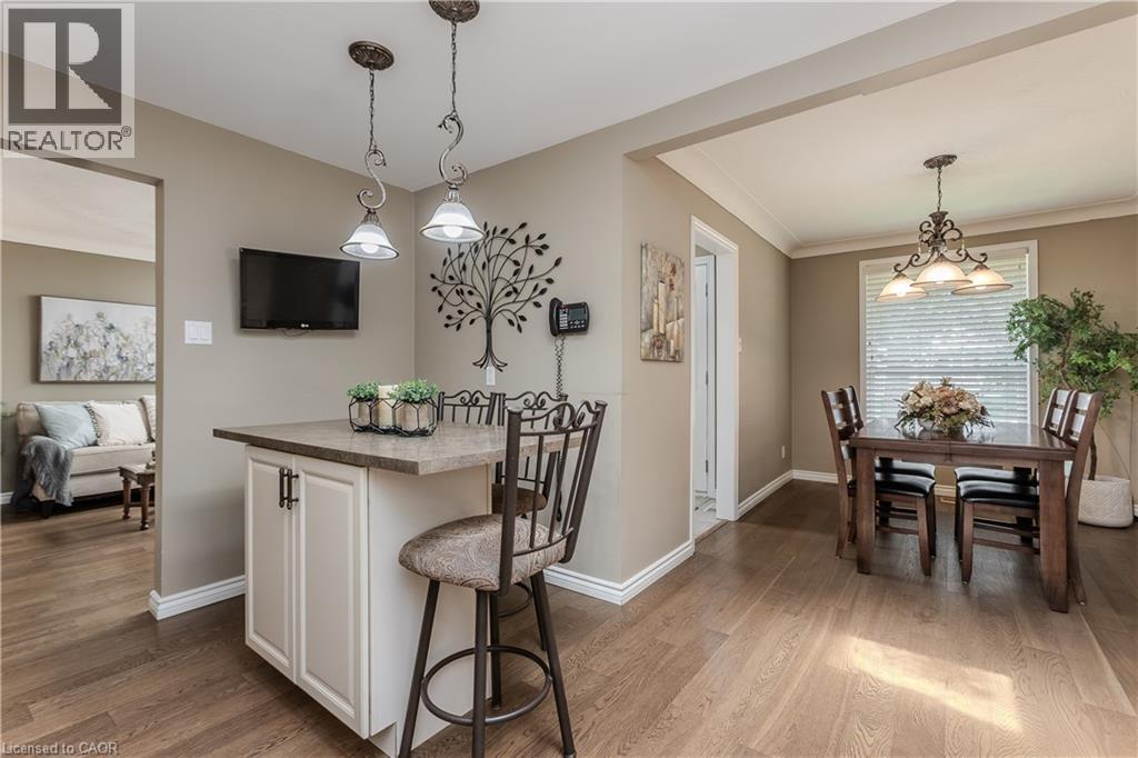 643 Artreva Crescent, Burlington, Ontario  L7L 2B8 - Photo 7 - 40832505