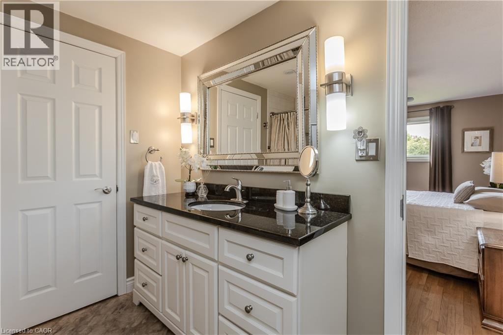 643 Artreva Crescent, Burlington, Ontario  L7L 2B8 - Photo 12 - 40832505