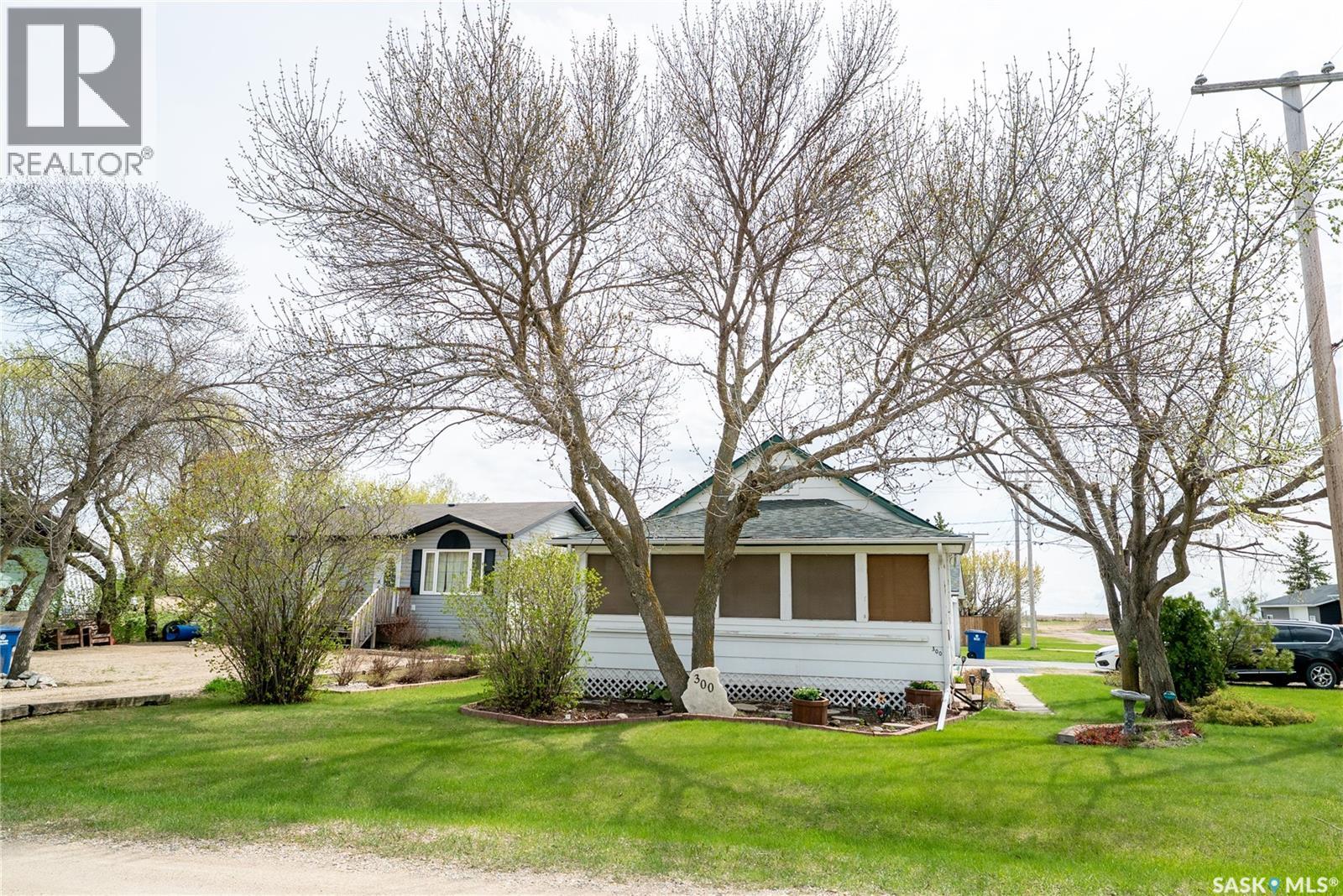 300 Carson Street, Dundurn, Saskatchewan  S0K 1K0 - Photo 28 - SK036829