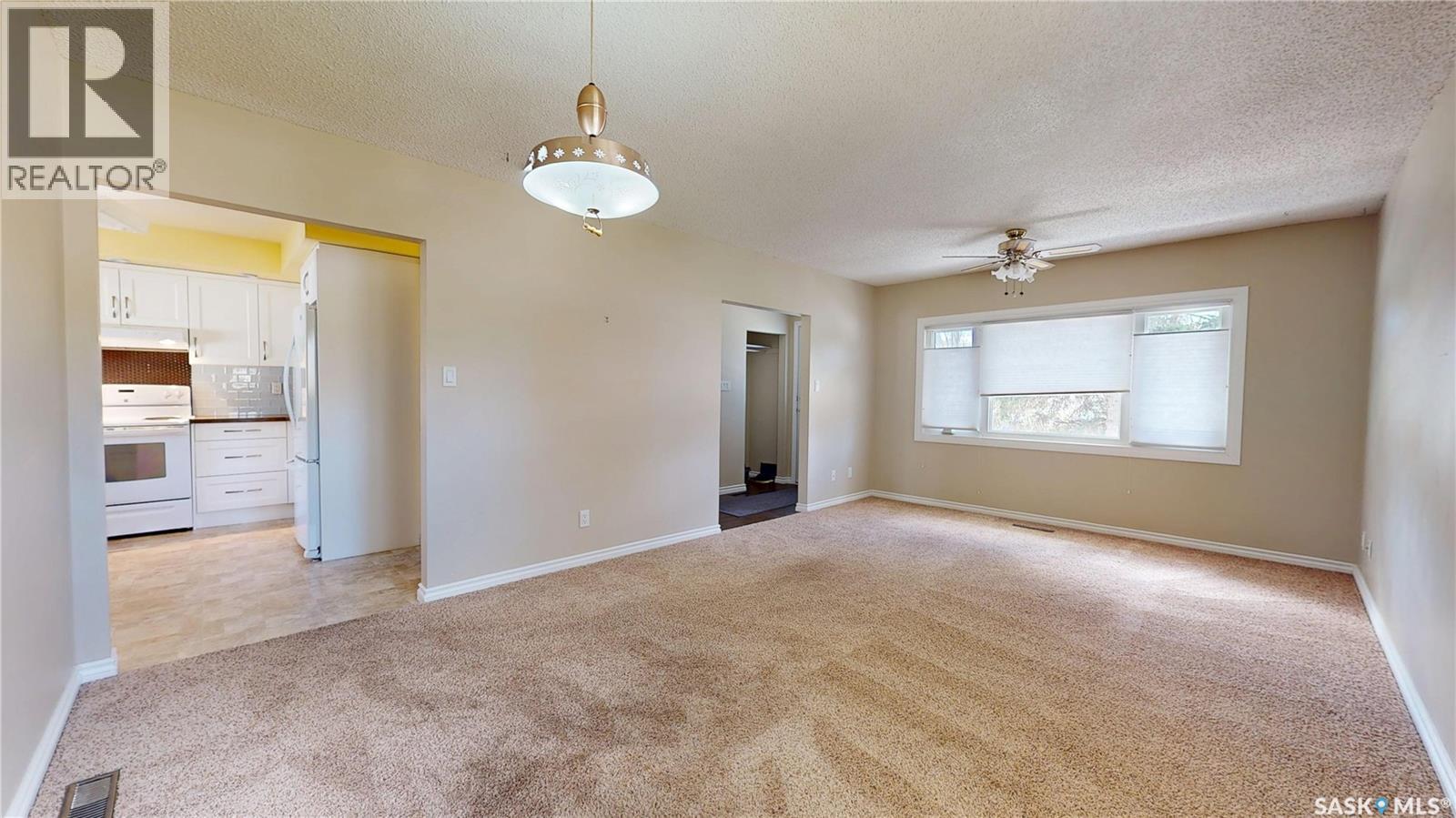 5445 4th Avenue, Regina, Saskatchewan  S4T 0J8 - Photo 2 - SK036808