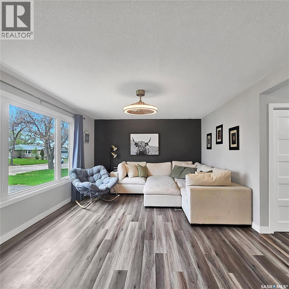 1445 Ashley Drive, Swift Current, Saskatchewan  S9H 1N6 - Photo 4 - SK036609