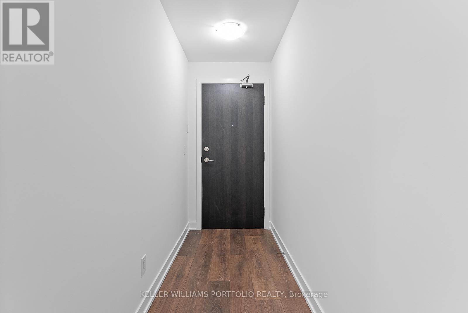 1009 - 50 Bruyeres Mews, Toronto, Ontario  M5V 0H8 - Photo 2 - C13160784