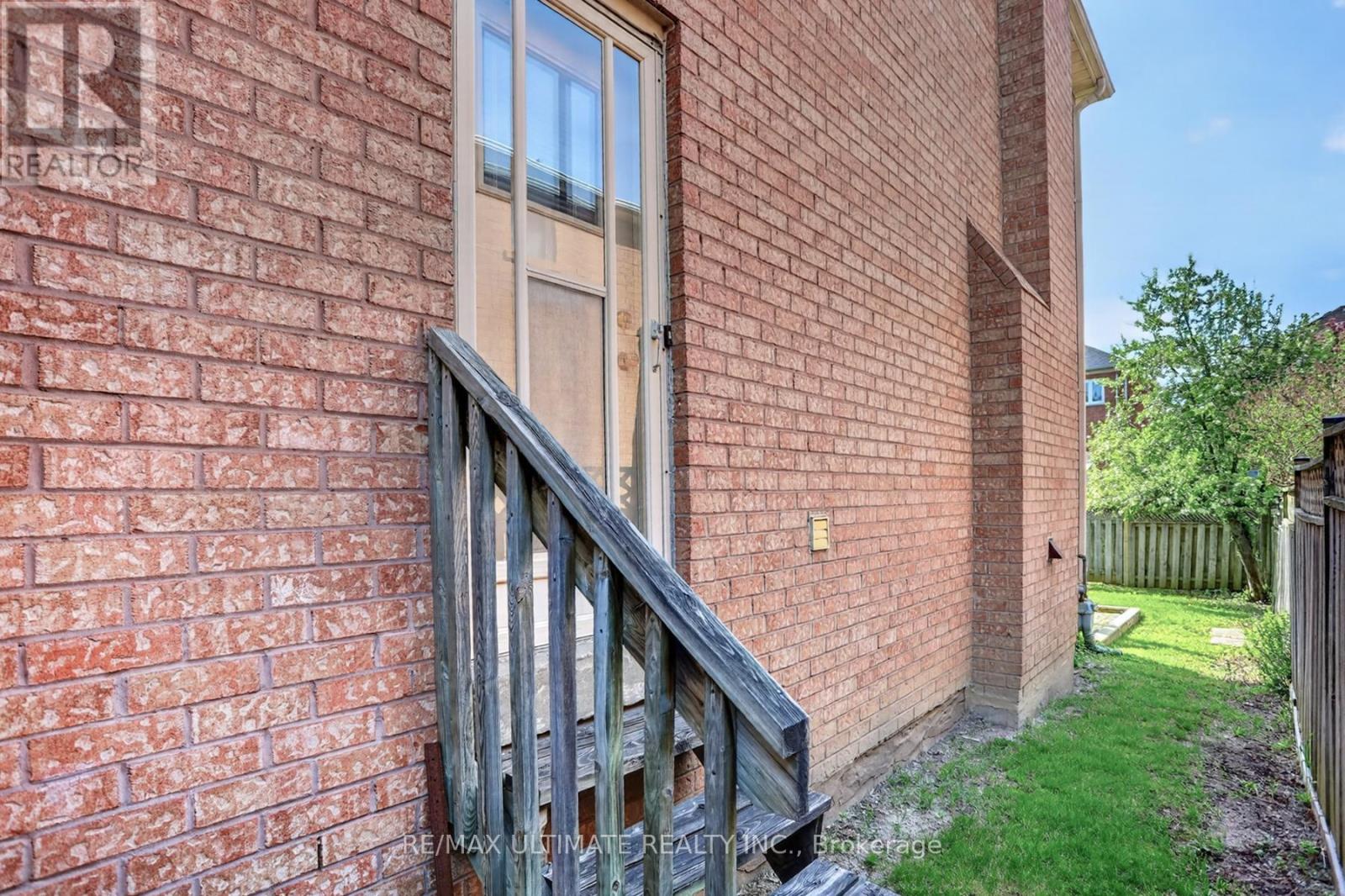 9 Avoca Drive, Markham, Ontario L3R 8X9 - Photo 44 - N13160706