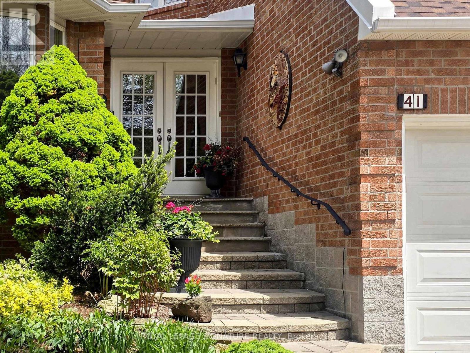 41 Prince Edward Boulevard, Markham, Ontario  L3T 7G1 - Photo 3 - N13160740