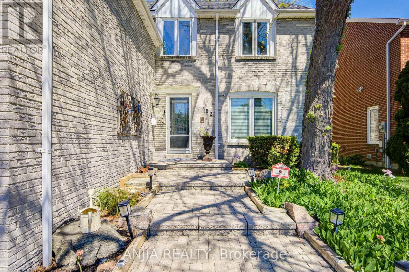 182 Carlton Road, Markham, Ontario  L3R 3L8 - Photo 4 - N13160790