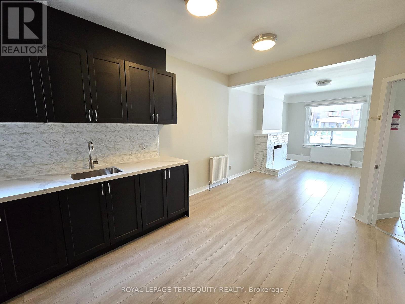 #2 - 1037 Bathurst Street, Toronto, Ontario M5R 3G8 - Photo 4 - C12929126