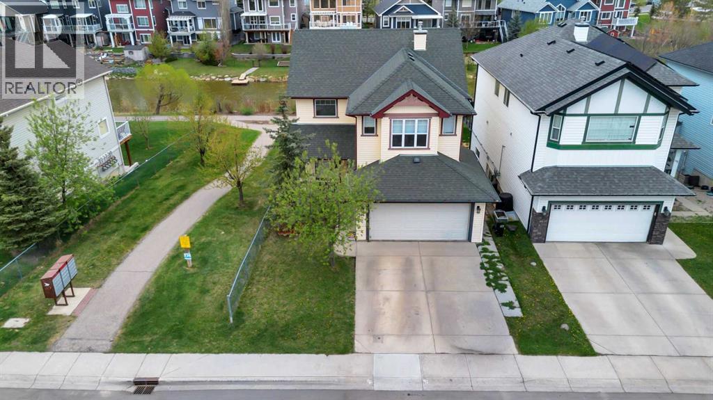 144 Bayside Point SW, Airdrie, Alberta  T4B 2X3 - Photo 3 - A2311134