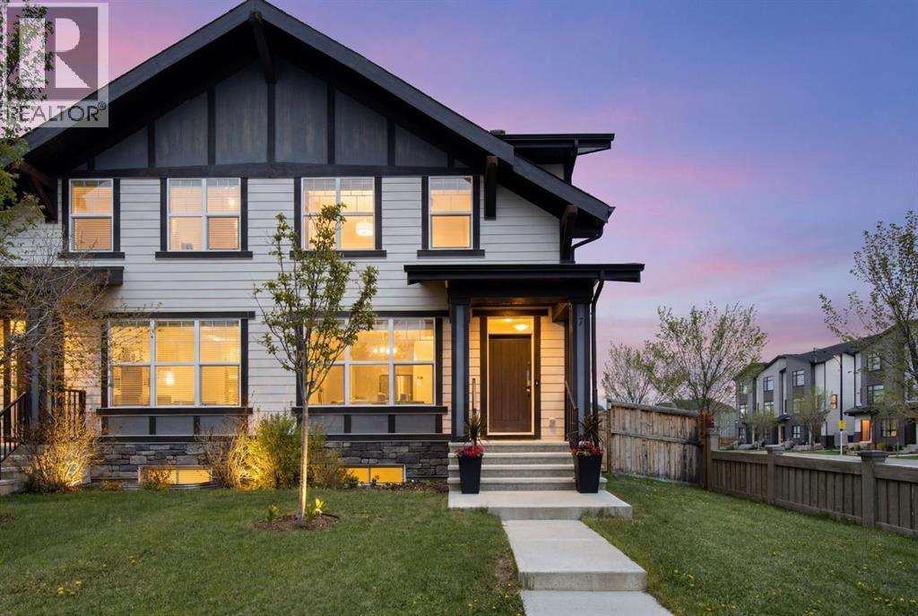 7 Masters Square SE, Calgary, Alberta