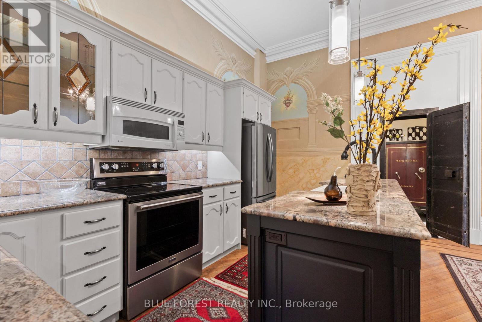 1 - 90 Central Avenue, London East, Ontario  N6A 1M4 - Photo 17 - X13160962