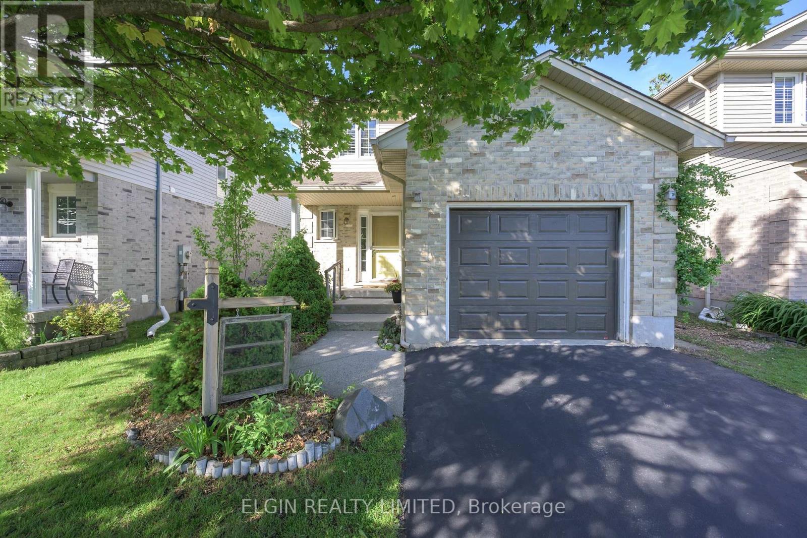 9939 Florence Street, Southwold, Ontario  N5P 4L3 - Photo 2 - X13161092