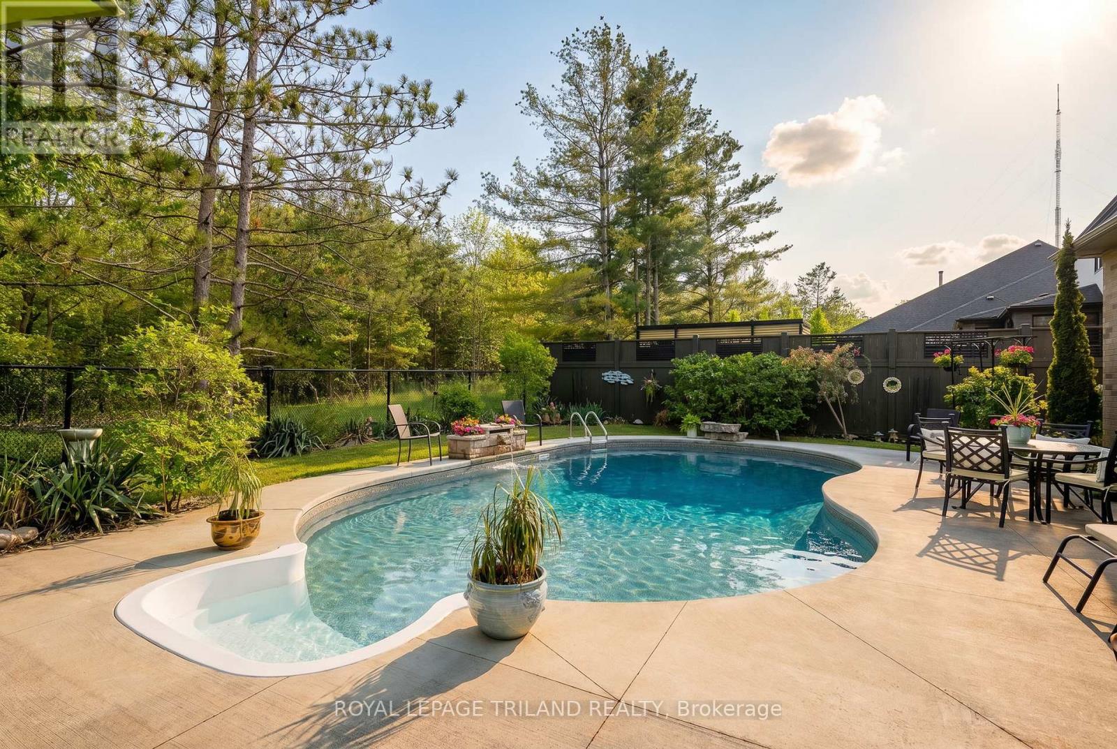 1824 Upper West Avenue, London South, Ontario  N6K 0H9 - Photo 36 - X13161264