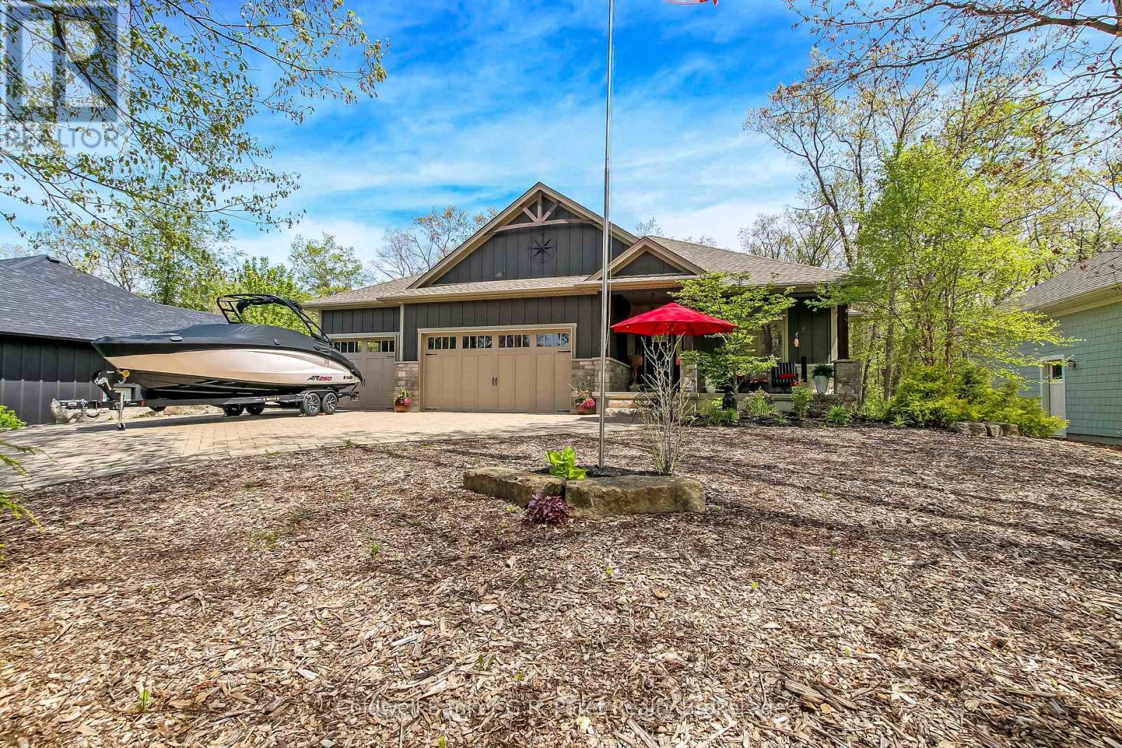 10151 PINERY BLUFFS ROAD, Lambton Shores, Ontario