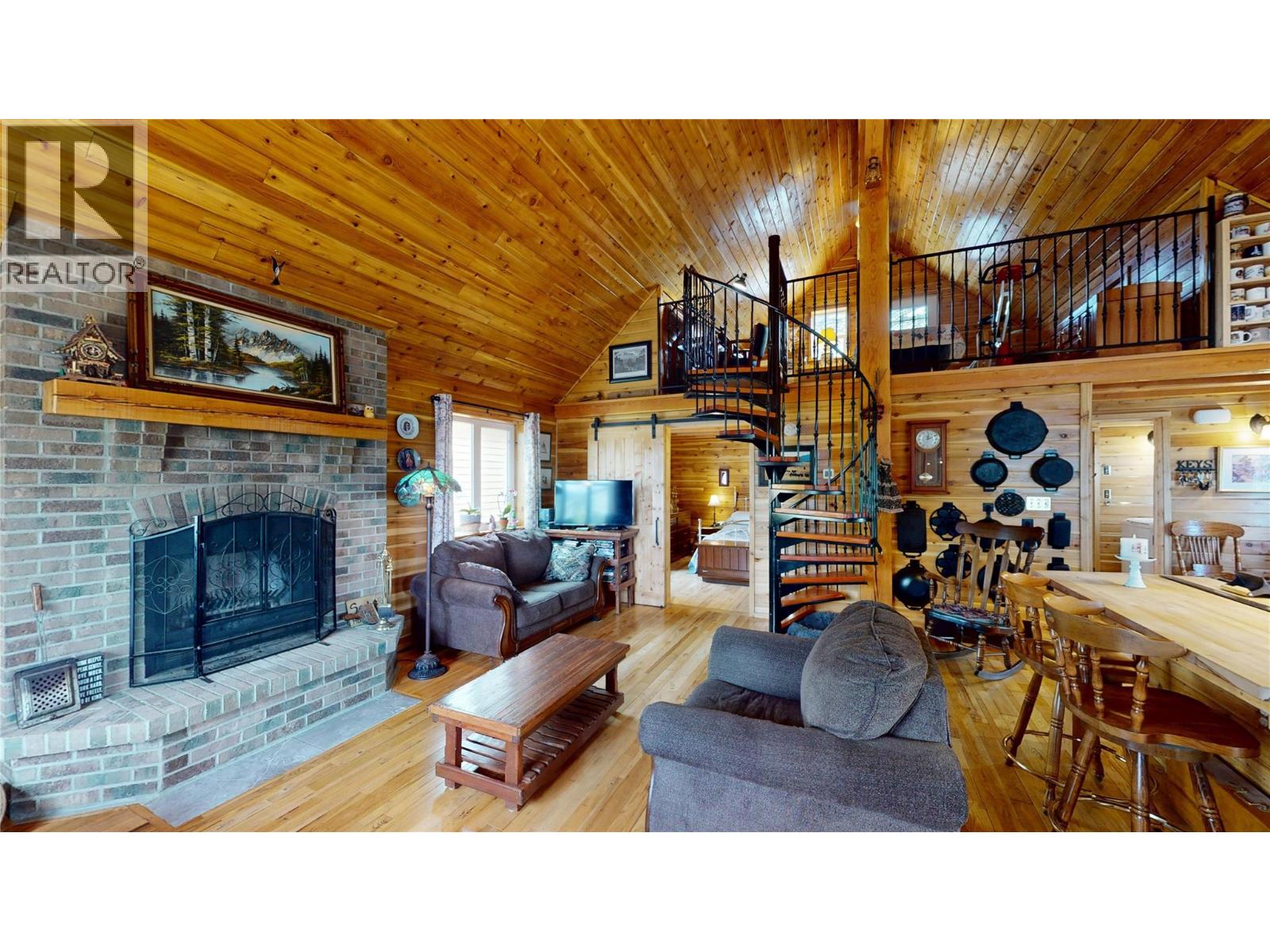 2122 Erickson Street, Creston, British Columbia  V0B 1G5 - Photo 4 - 10382299