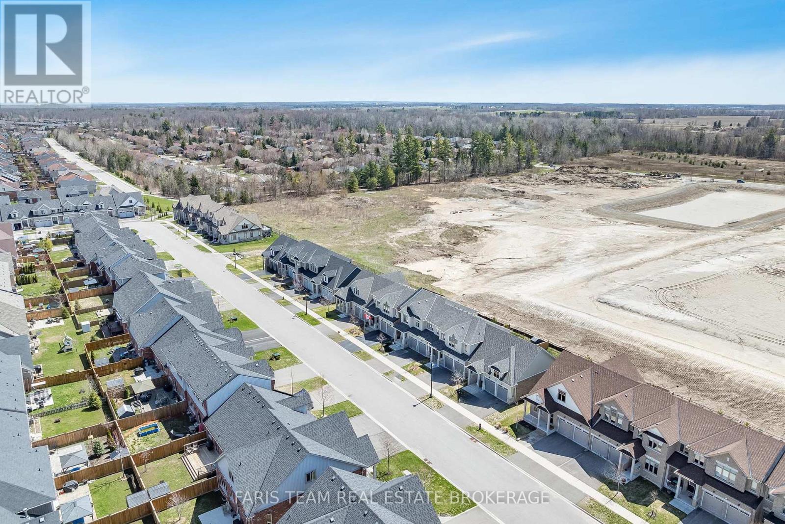 33 Bianca Crescent, Wasaga Beach, Ontario  L9Z 0H6 - Photo 44 - S13124142
