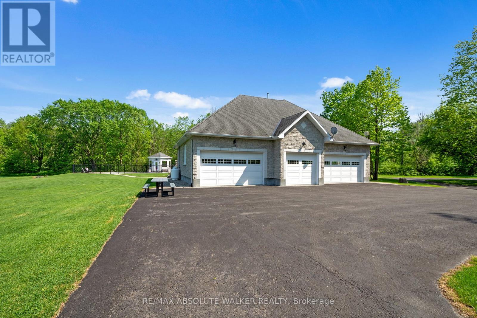 2501 Kearns Way, Ottawa, Ontario  K4P 1R9 - Photo 39 - X13161112