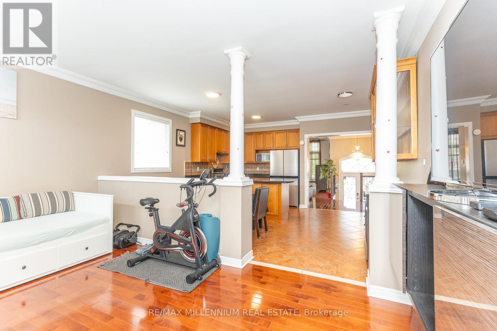 28 Donherb Crescent, Caledon, Ontario  L7C 1E4 - Photo 6 - W13160474