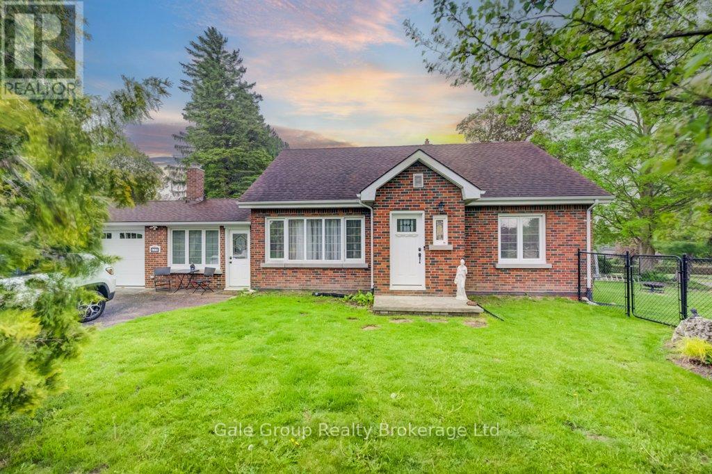 694 Glencairn Avenue, Woodstock, Ontario N4S 5V9 - Photo 2 - X13161118