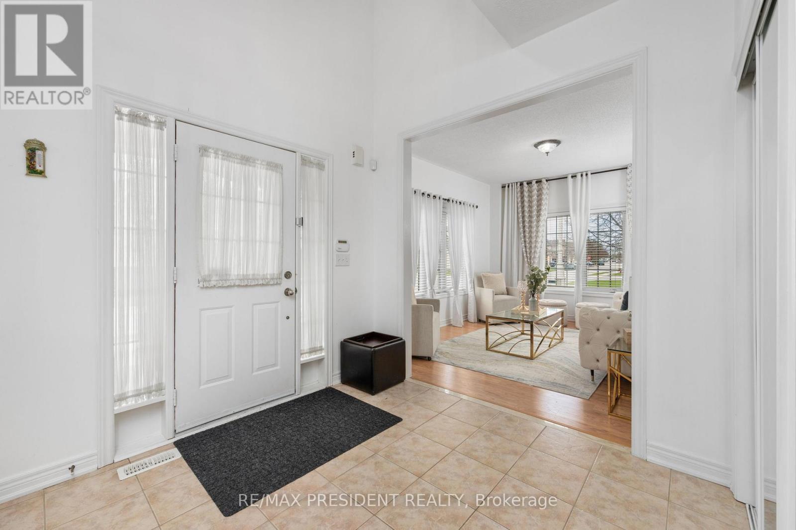 3 Kidbrook Road, Brampton, Ontario  L6P 1Z8 - Photo 7 - W13160672