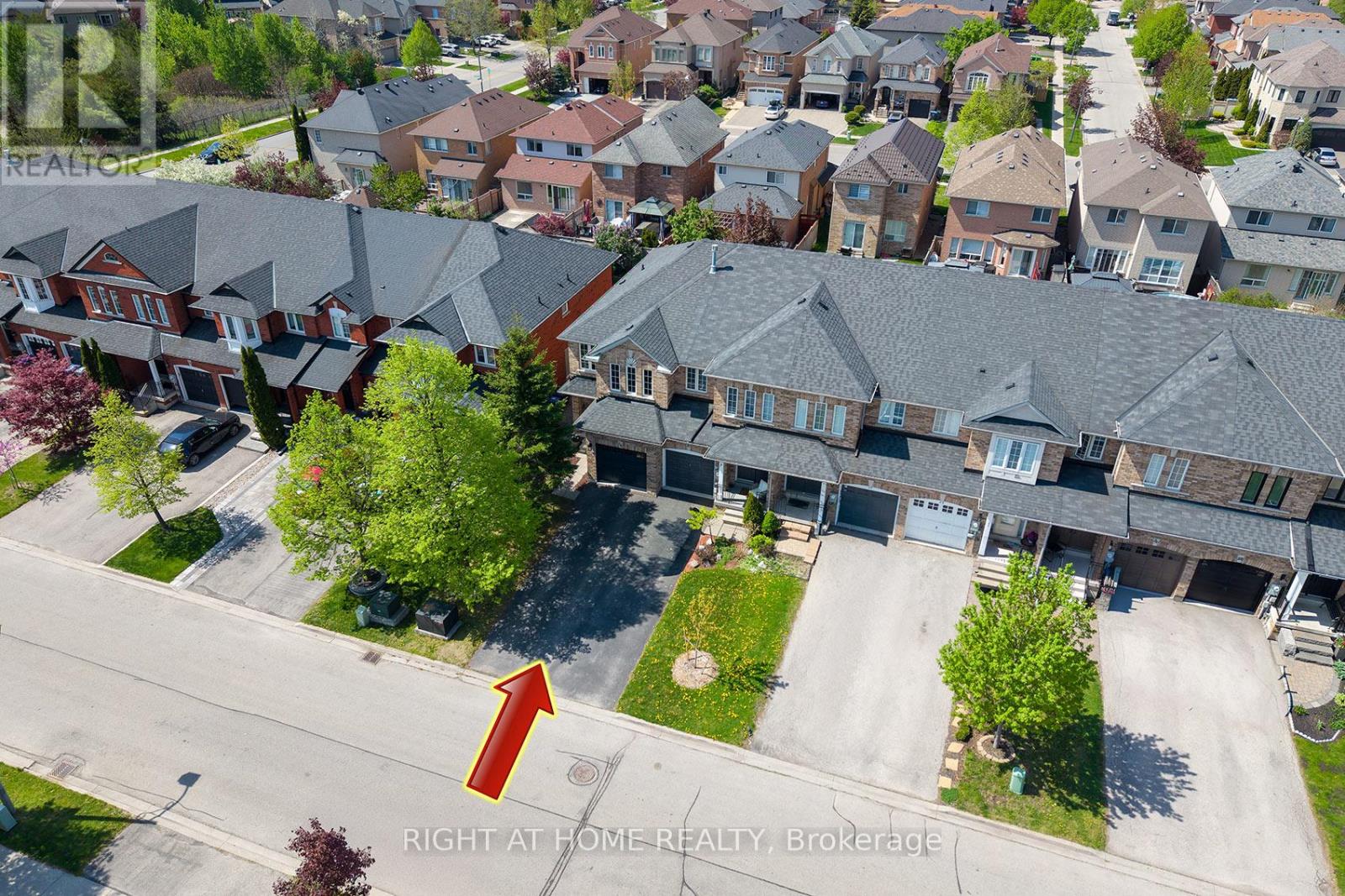 18 Frank Johnston Road, Caledon, Ontario  L7E 2L4 - Photo 4 - W13160710