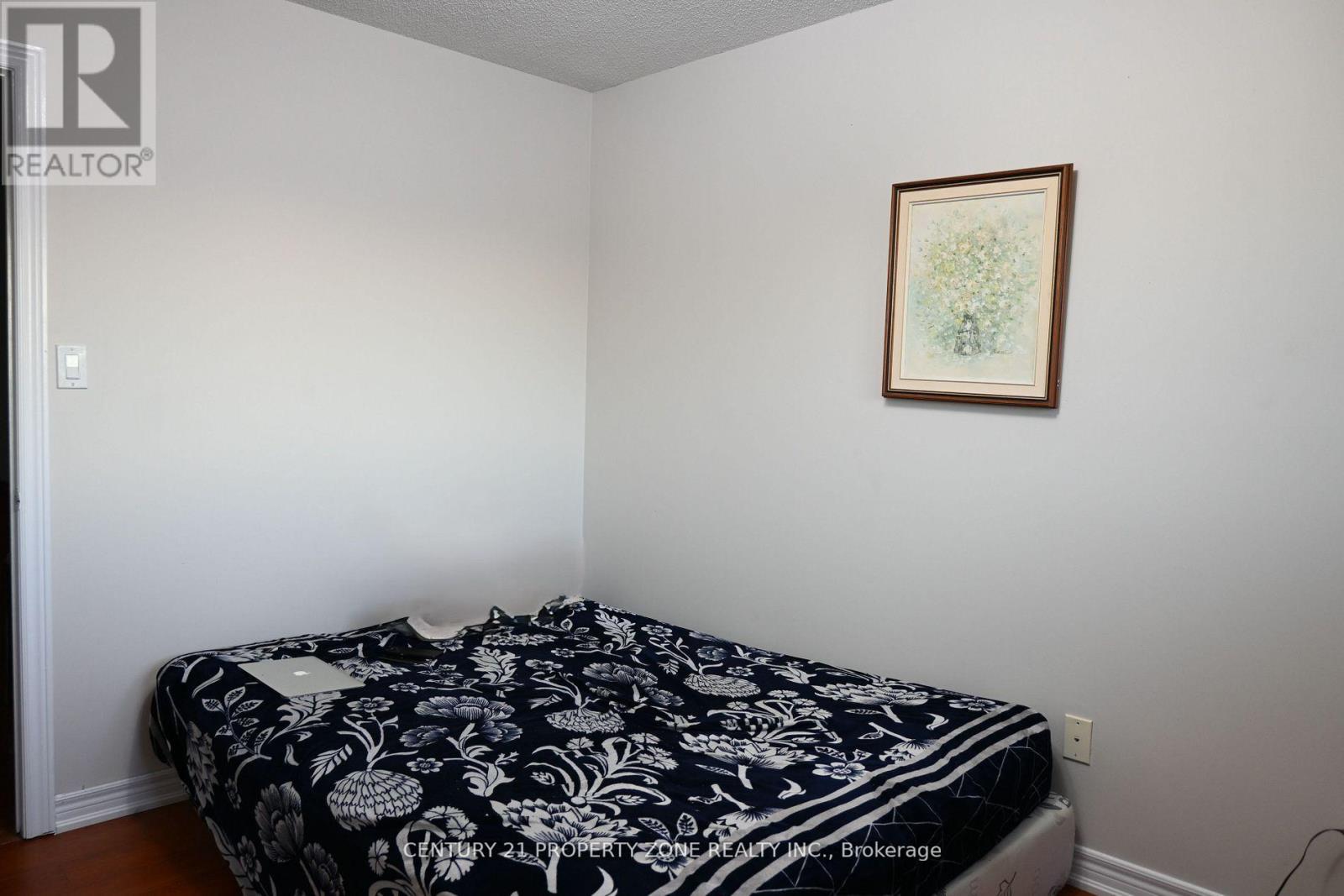 39 Harbourtown Crescent, Brampton, Ontario  L6V 4P4 - Photo 5 - W13160718