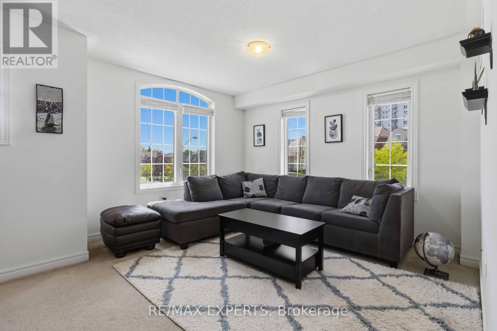 245 Isaac Devins Boulevard, Toronto, Ontario  M9M 0B6 - Photo 18 - W13160792