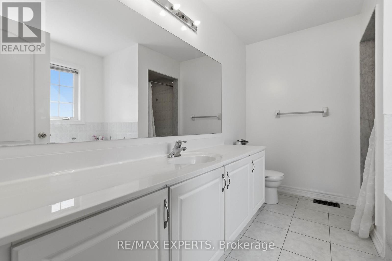 245 Isaac Devins Boulevard, Toronto, Ontario  M9M 0B6 - Photo 28 - W13160792