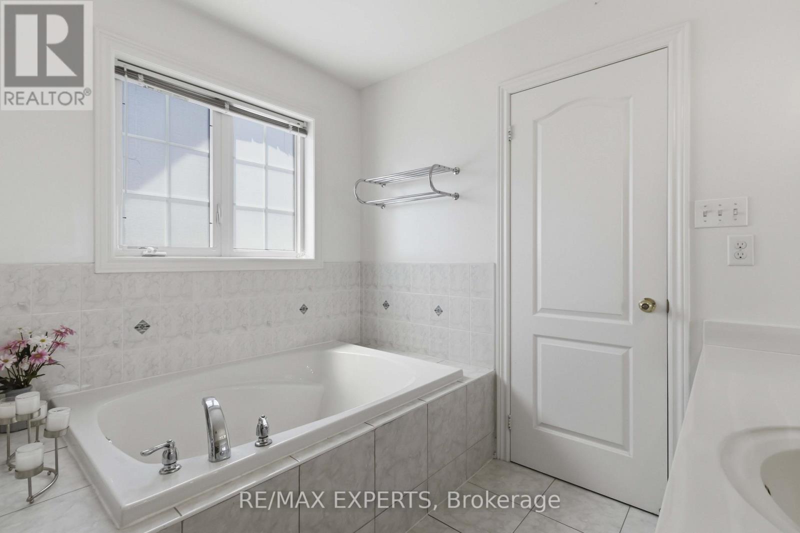 245 Isaac Devins Boulevard, Toronto, Ontario  M9M 0B6 - Photo 29 - W13160792