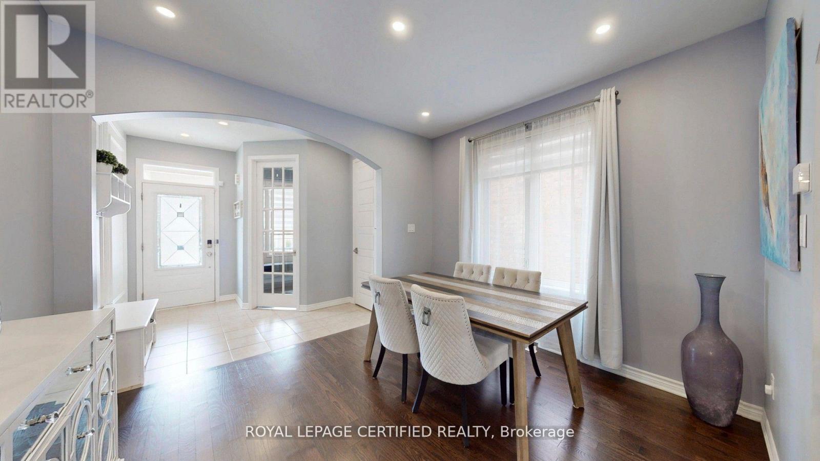 367 English Mill Court, Milton, Ontario  L9E 0A7 - Photo 4 - W13160840