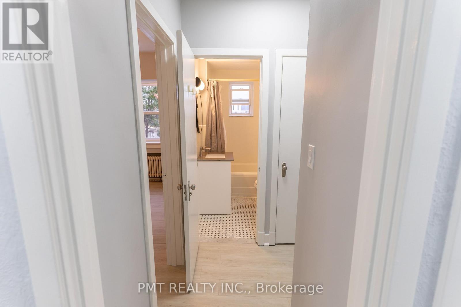 4 - 8 Wellington Street W, Brampton, Ontario  L6Y 1K4 - Photo 8 - W13160850