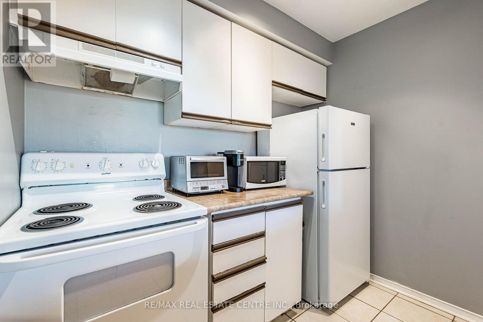 42a Stewart Maclaren Road, Halton Hills, Ontario  L7G 5L9 - Photo 15 - W13160856