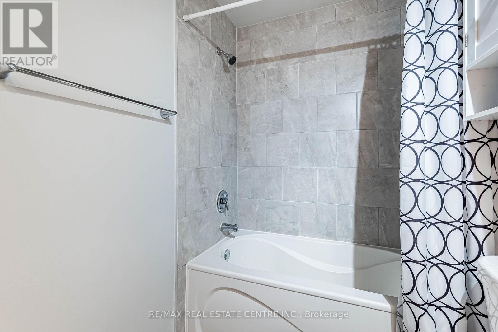 42a Stewart Maclaren Road, Halton Hills, Ontario  L7G 5L9 - Photo 26 - W13160856