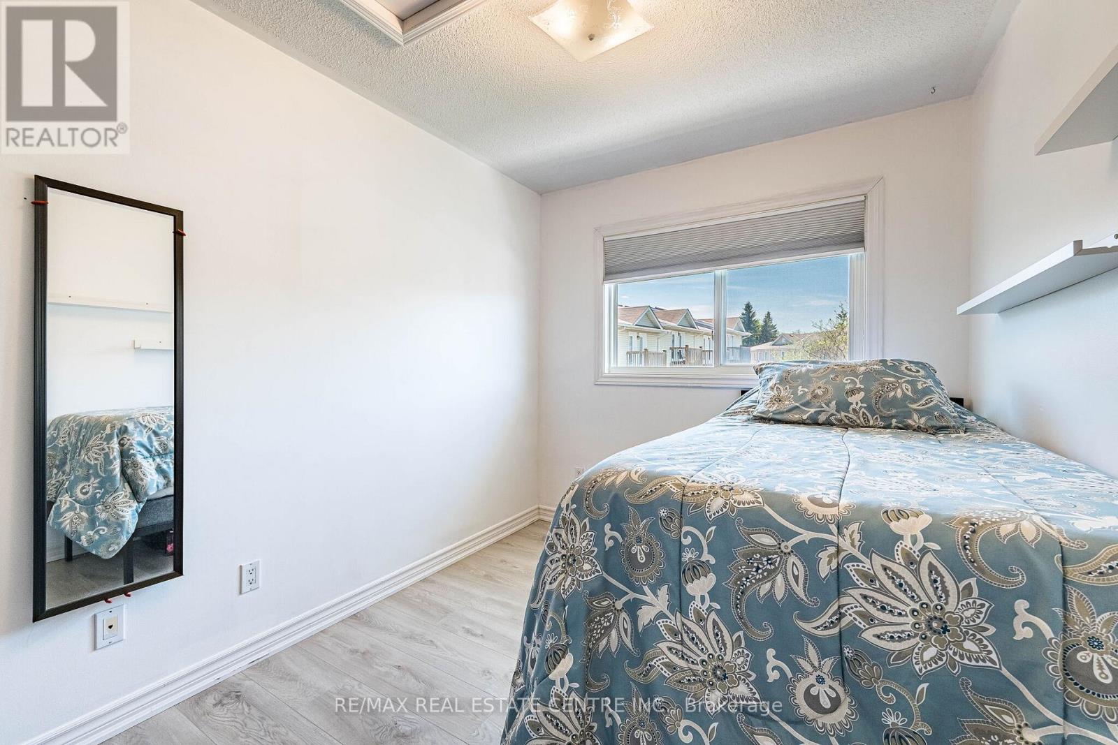 42a Stewart Maclaren Road, Halton Hills, Ontario  L7G 5L9 - Photo 27 - W13160856