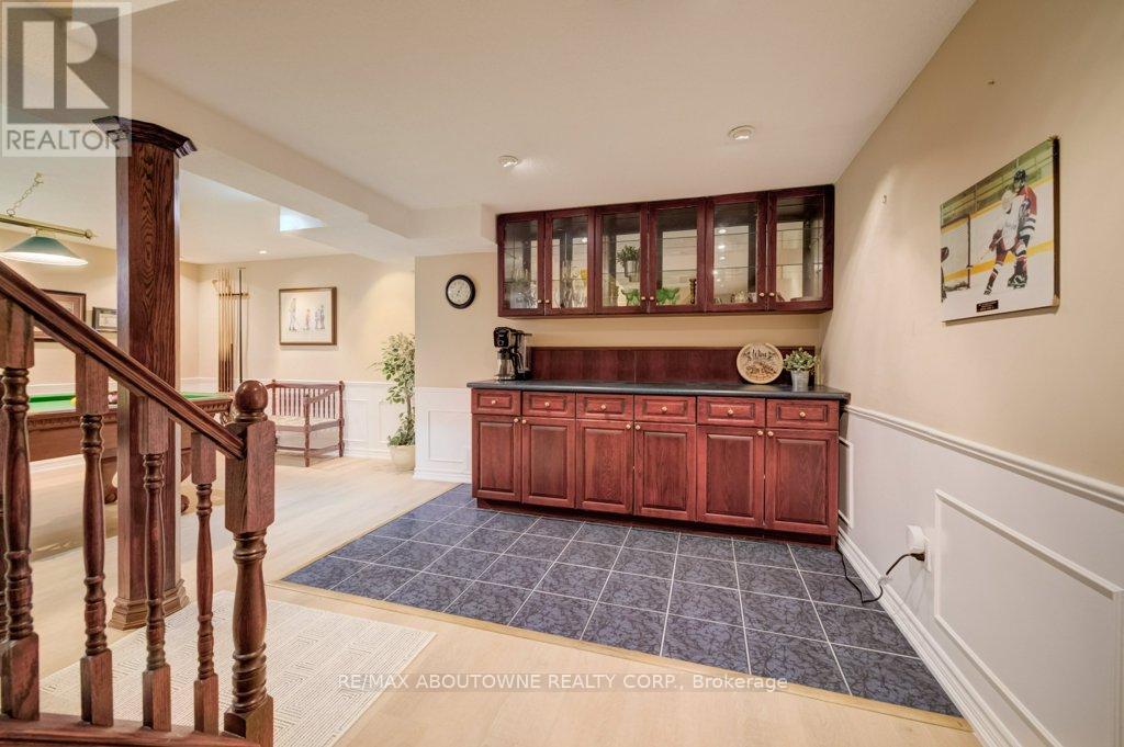 1300 Old Bridle Path, Oakville, Ontario  L6M 1A4 - Photo 30 - W13160870