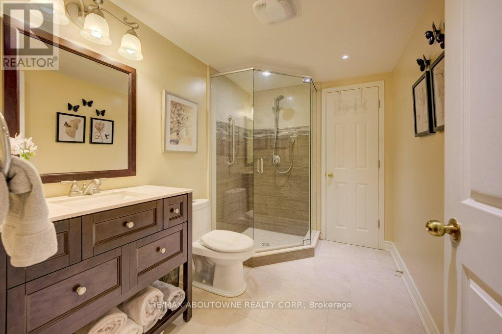 1300 Old Bridle Path, Oakville, Ontario  L6M 1A4 - Photo 32 - W13160870