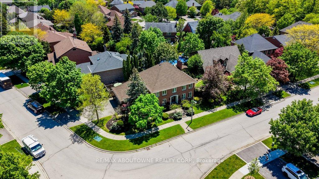 1300 Old Bridle Path, Oakville, Ontario  L6M 1A4 - Photo 40 - W13160870