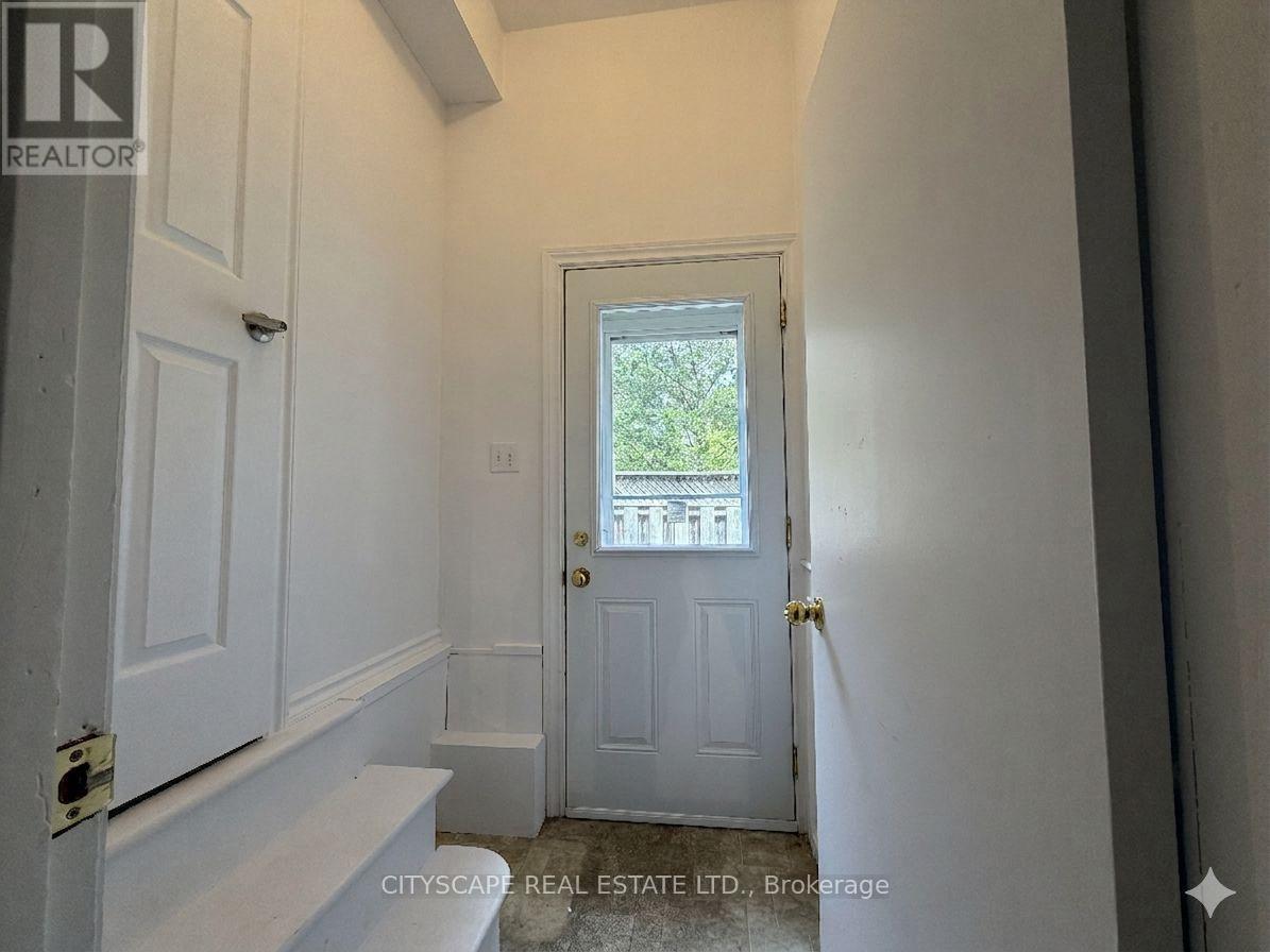 17 Rita Street, Hamilton, Ontario L9H 4S1 - Photo 11 - X13157354