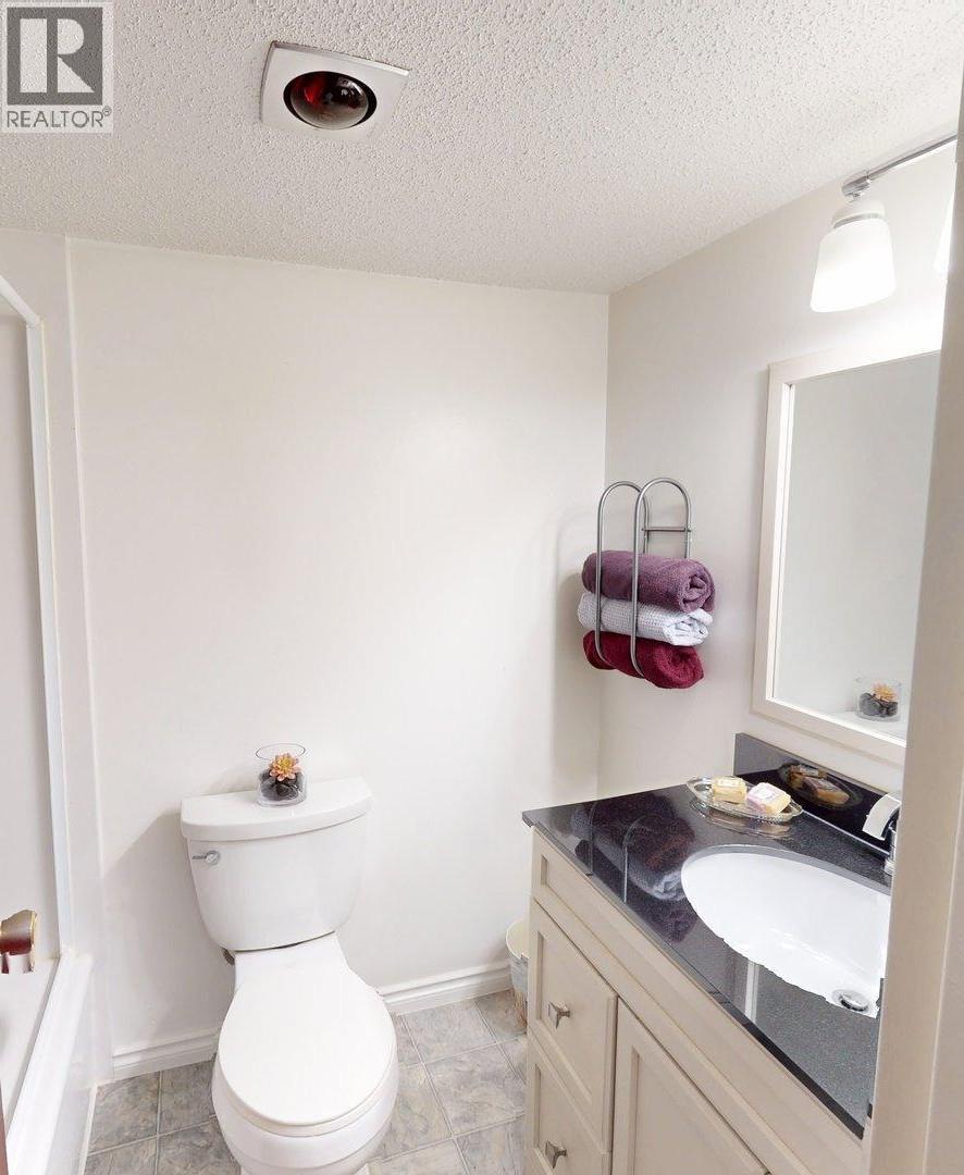 209a 1335 Alpine Drive, Elkford, British Columbia  V0B 1H0 - Photo 17 - 10382791