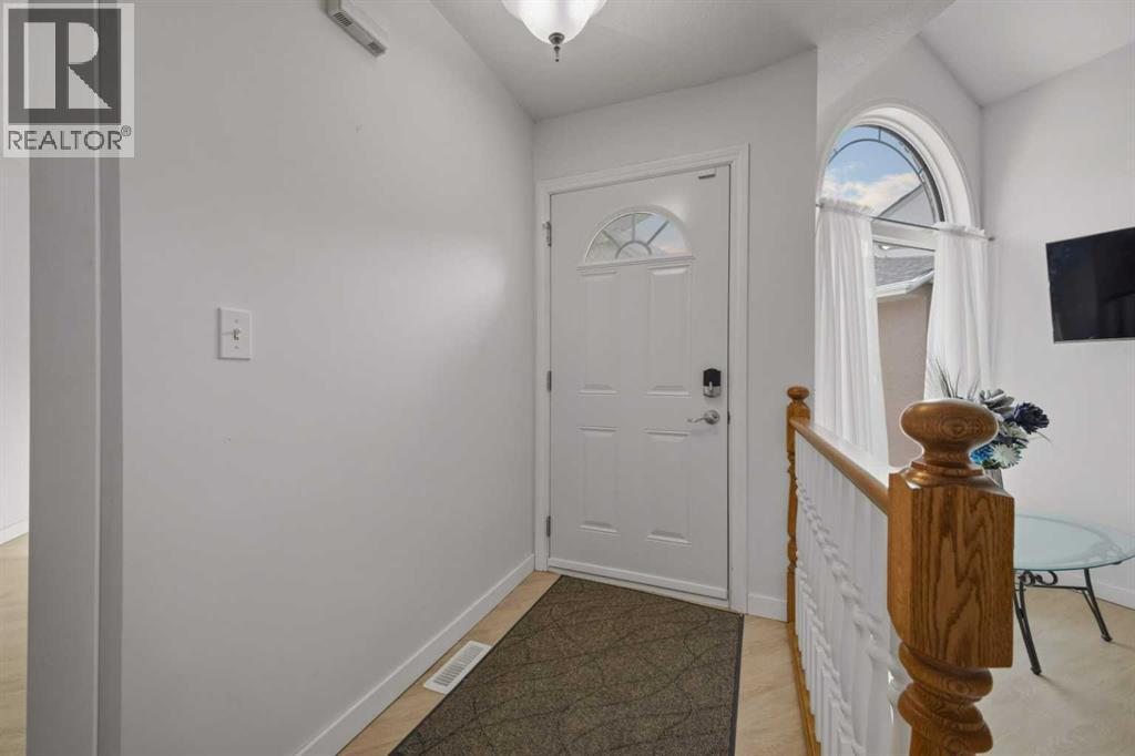 23 Wildrose Drive N, Sylvan Lake, Alberta  T4S 1G4 - Photo 6 - A2307238
