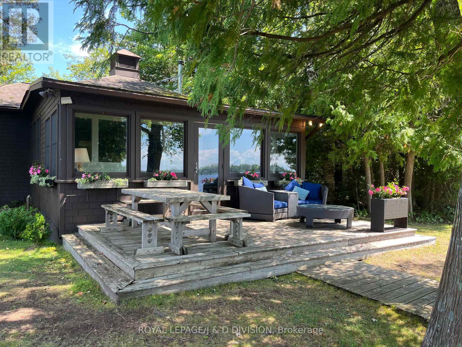 2429 Julia Shore Road W, Douro-Dummer, Ontario  K0L 2H0 - Photo 1 - X13160674