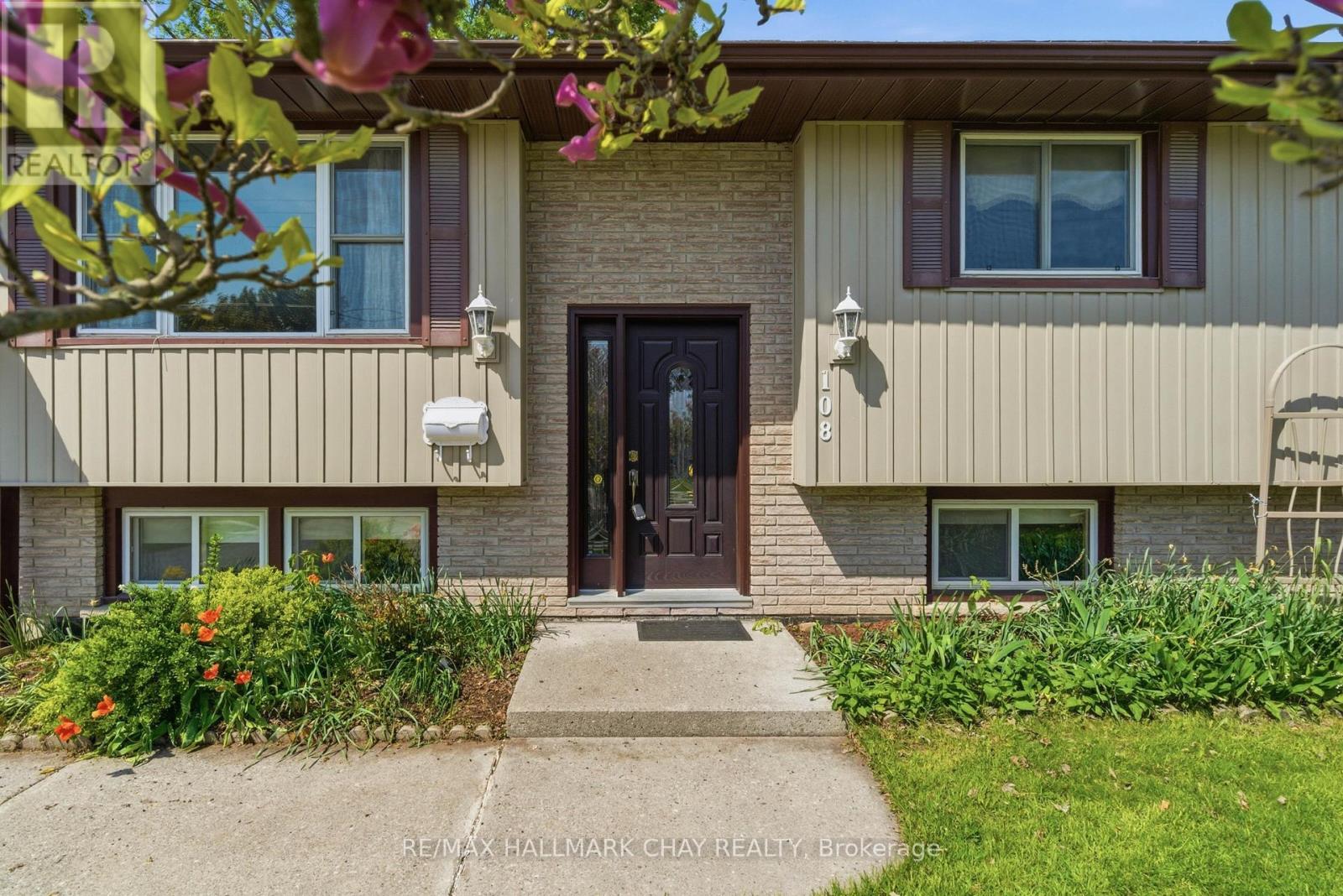 108 University Avenue, Belleville, Ontario  K8N 4Y3 - Photo 3 - X13160694