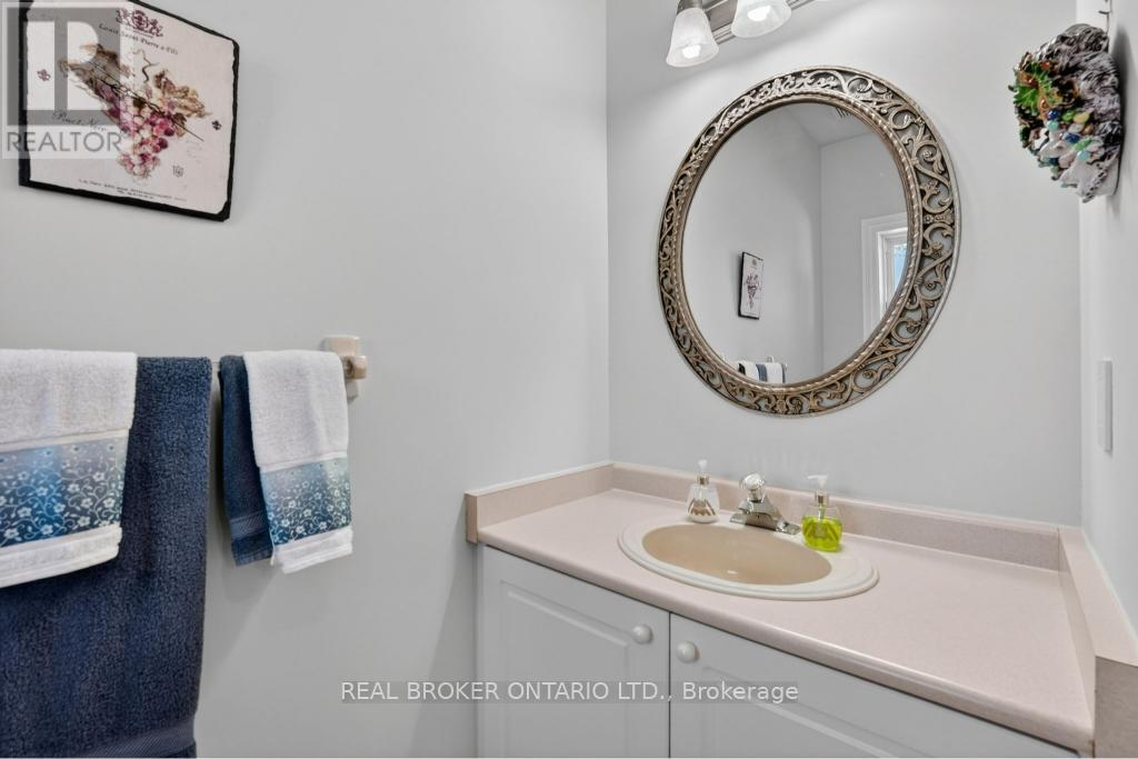110 Greentrail Drive, Hamilton, Ontario  L0R 1W0 - Photo 13 - X13160756