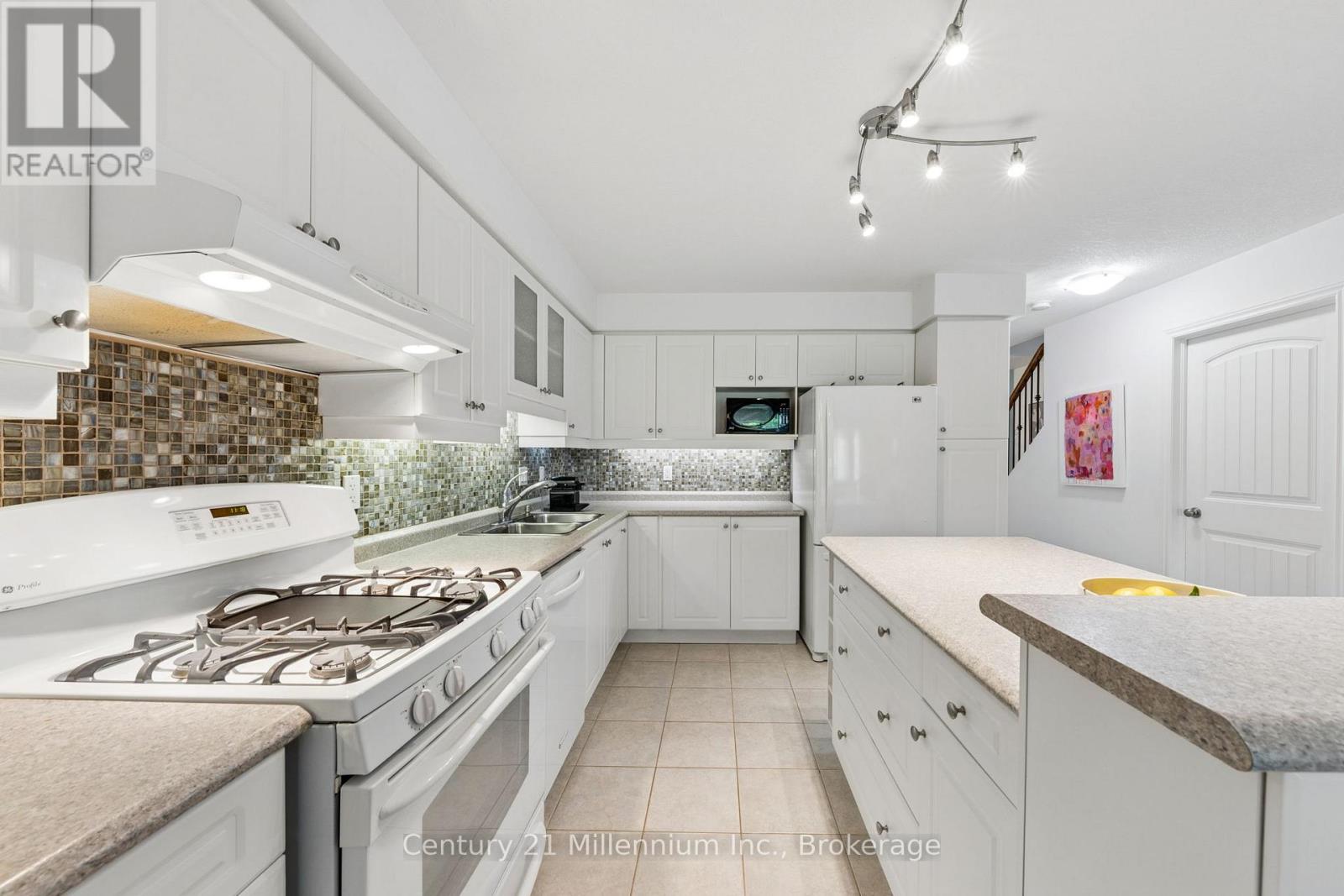 13 Conservation Way, Collingwood, Ontario  L9Y 0G9 - Photo 6 - S13161174