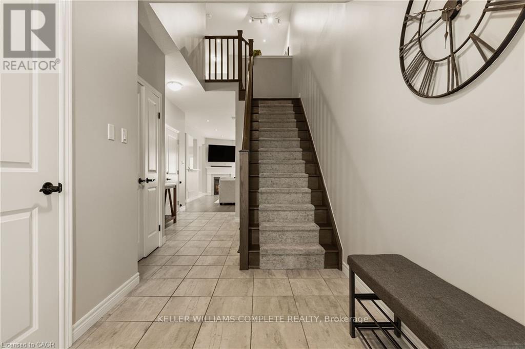 81 Beasley Grove, Hamilton, Ontario  L9K 0J7 - Photo 5 - X13160832