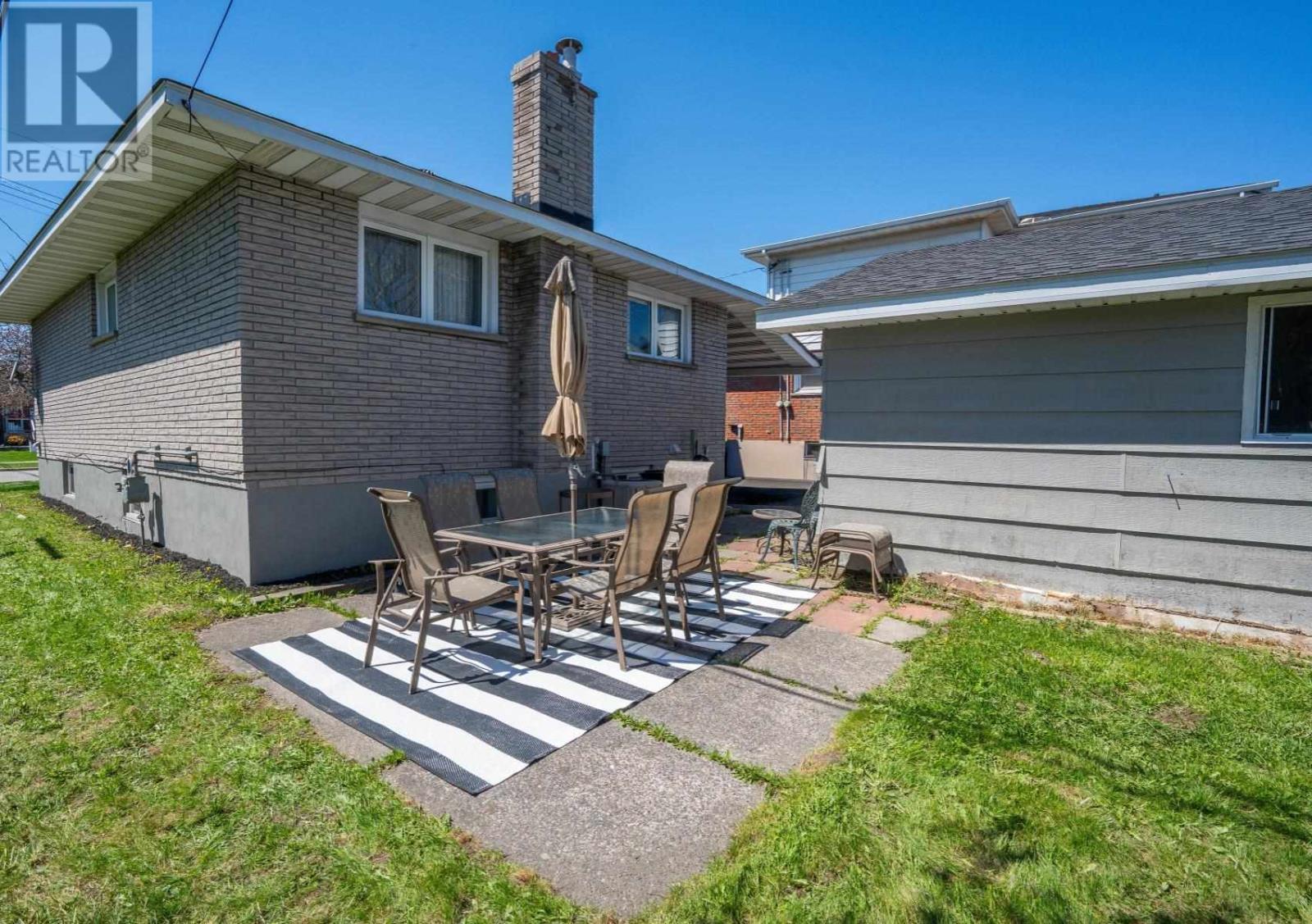 552 Sherbourne St, Sault Ste. Marie, Ontario P6C 3X7 - Photo 6 - SM261104