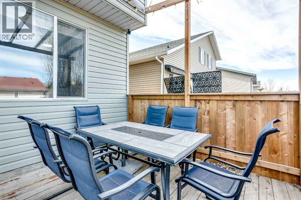 8 Thorndale Close SE, Airdrie, Alberta  T4A 2B9 - Photo 37 - A2310392