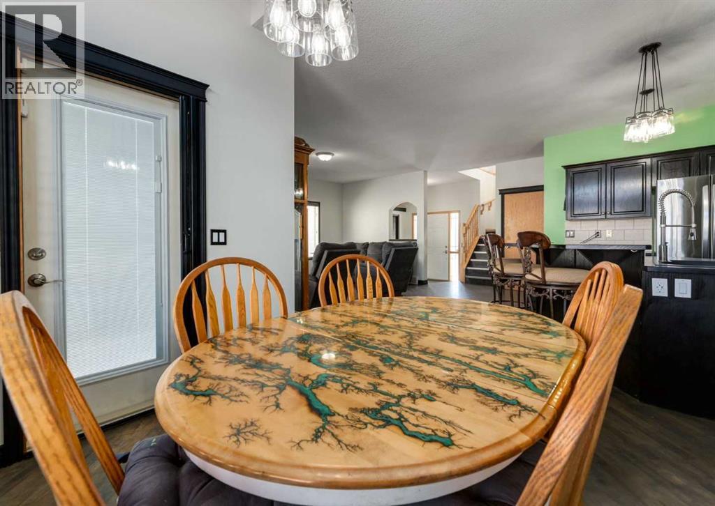 244 Stonegate Close NW, Airdrie, Alberta  T4B 2V3 - Photo 11 - A2311288