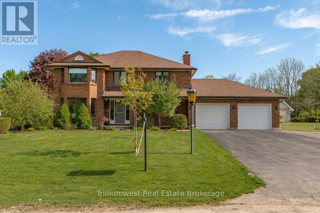32 SUNSET DRIVE, Woolwich, Ontario